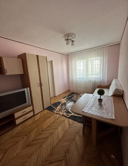 Apartament cu 2 camere decomandat în Ostroveni
