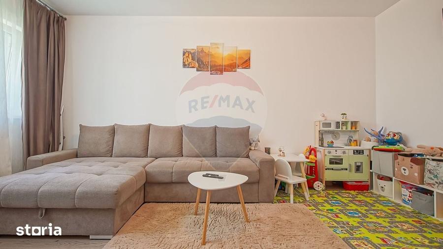 Apartament cu 2 camere decomandat în Sânpetru