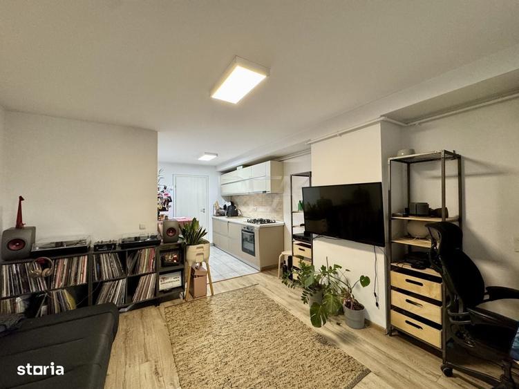 Apartament cu 2 camere decomandat în Jiului