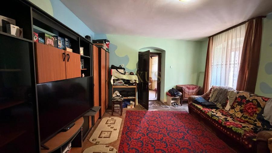 Casă individuală cu 3 camere cu Canalizare în Central