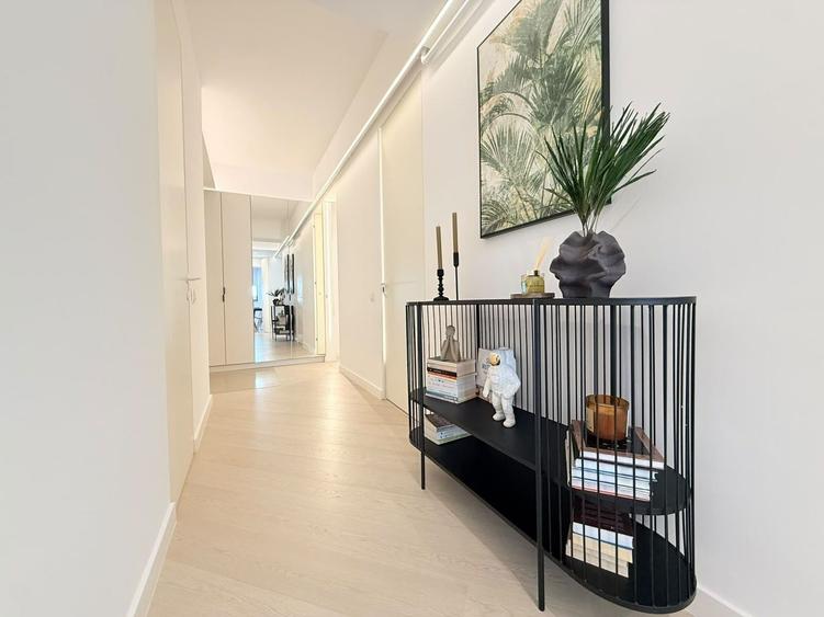 Apartament cu 3 camere decomandat, mobilat în Pipera
