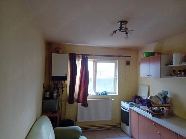Casă cu Teren 220 Mp în Rahova