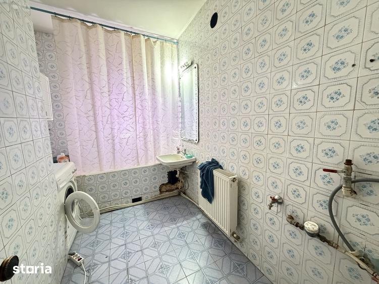 Apartament cu 3 camere decomandat în Ștefănești