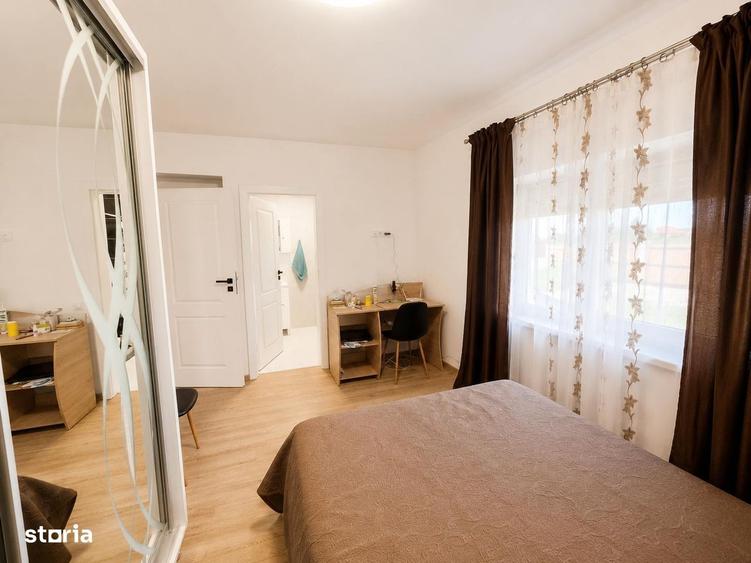 Casă cu 4 camere cu Teren 700 Mp în Sânnicoară