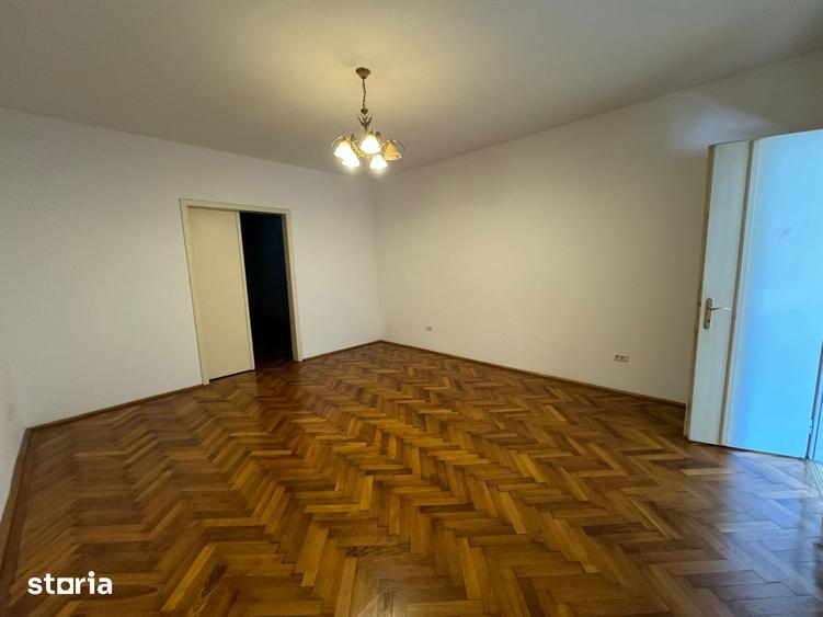 Casă cu Teren 549 Mp în Ultracentral