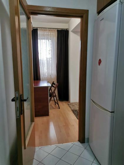 Garsonieră decomandată în Drumul Taberei