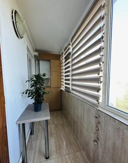 Apartament cu 3 camere decomandat, mobilat în Tomis Nord