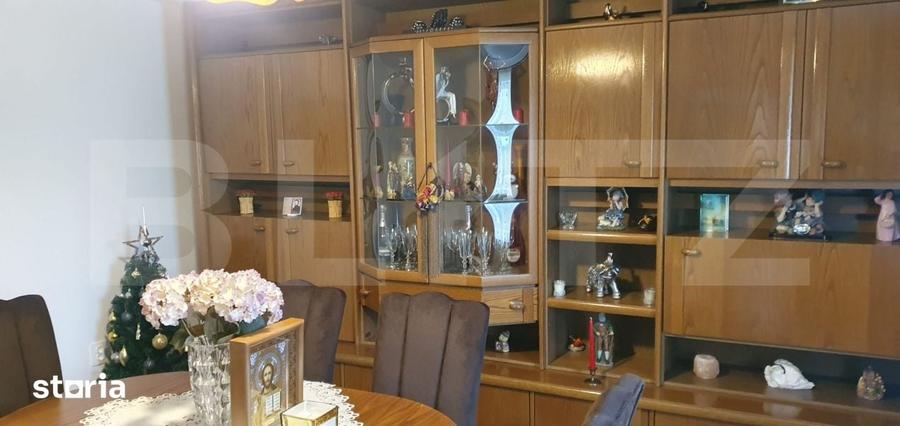 Casă cu 7 camere cu Teren 1750 Mp în Poiana Stampei
