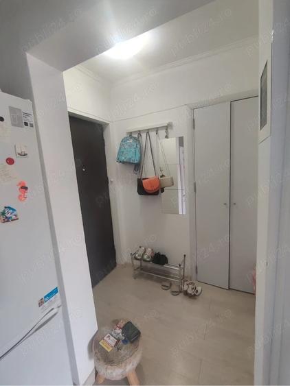 Garsonieră decomandată în Timpuri Noi