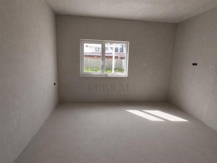 Duplex cu 3 camere cu Teren 300 Mp în Calea Urseni