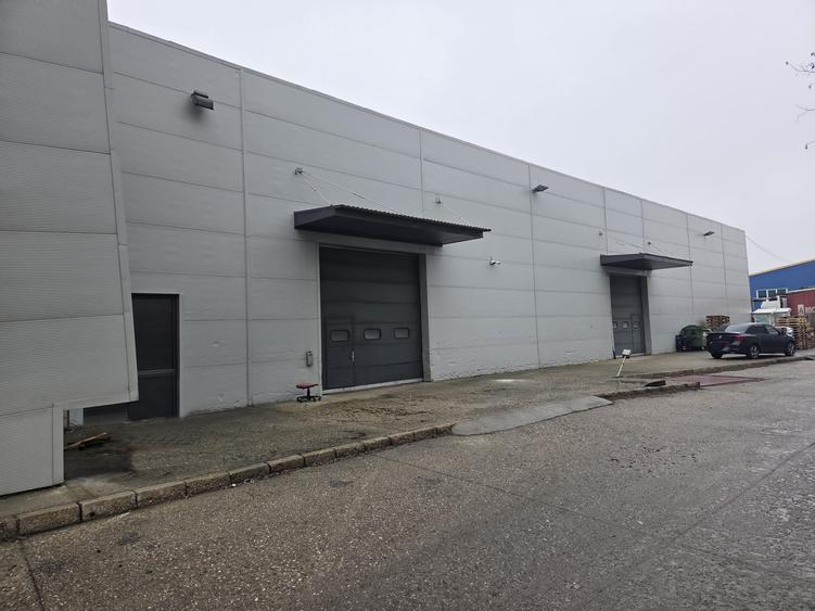 Spațiu industrial, de 1,420 mp, în Militari