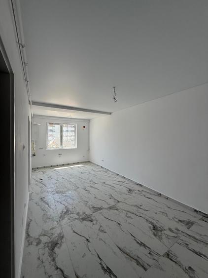 Apartament cu 2 camere semidecomandat în Militari