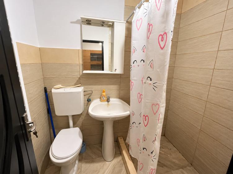 Garsonieră nedecomandată, mobilată în Complex Studențesc