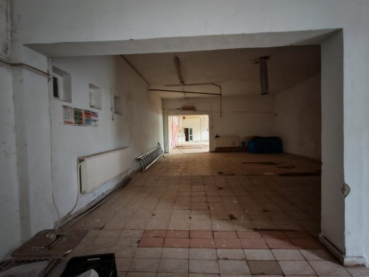Spațiu industrial, de 445 mp, în Republicii
