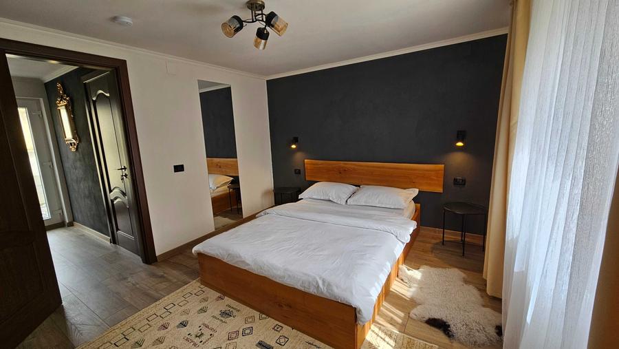 Casă cu 2 camere cu Teren 250 Mp în Central