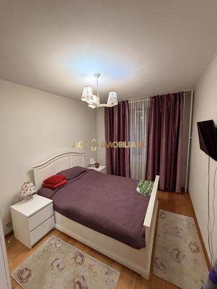 Apartament cu 3 camere decomandat, mobilat în Tei