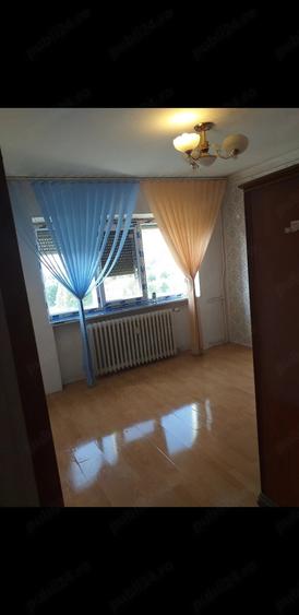 Apartament cu 3 camere decomandat în Pantelimon