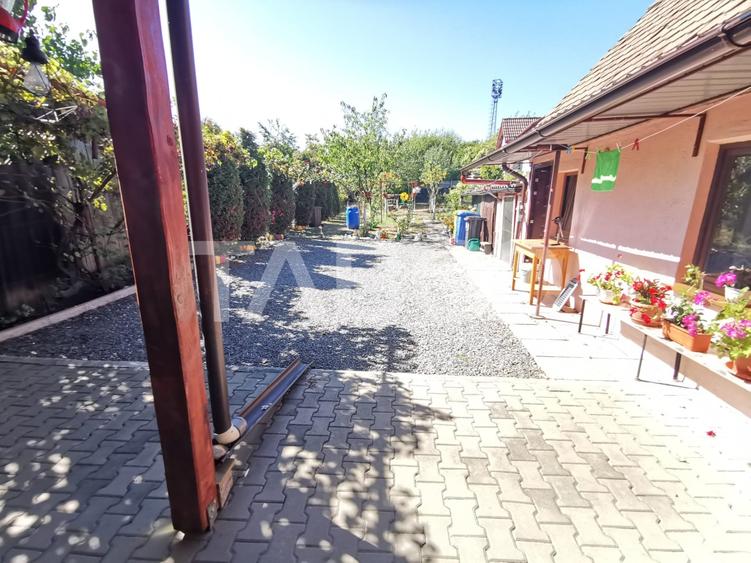 Casă individuală cu 5 camere cu Canalizare în Lazaret