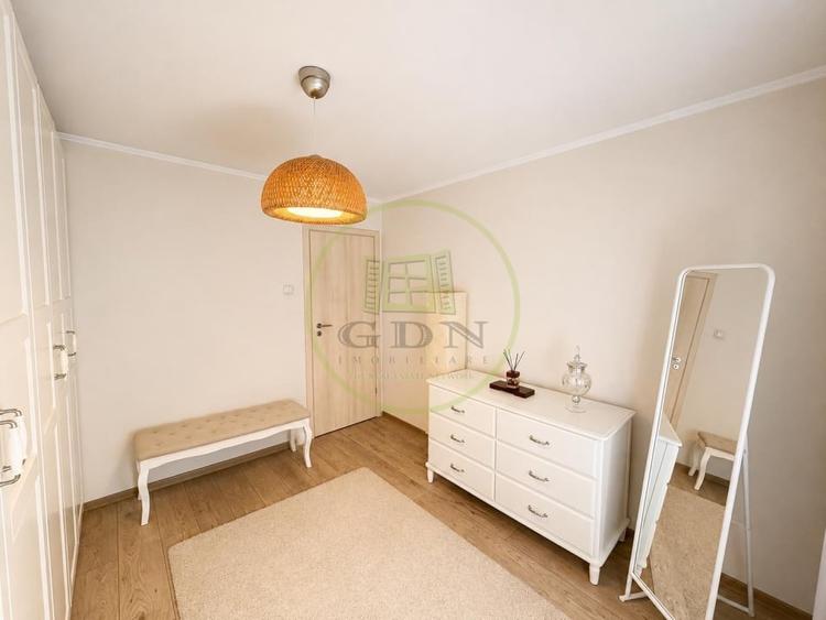 Apartament cu 3 camere semidecomandat, mobilat în Rahova