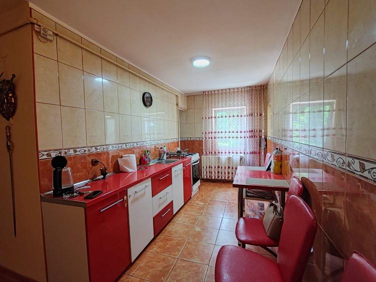 Apartament 3 camere Zona  Tractorul ! - 5