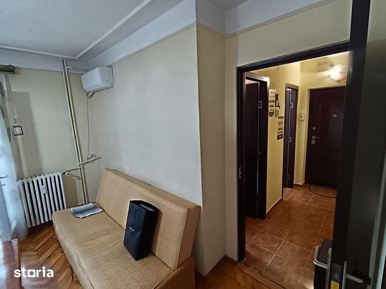 Apartament cu 2 camere semidecomandat, mobilat în Ultracentral