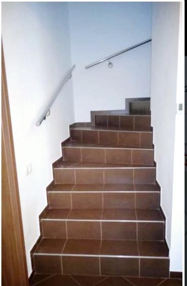Casă individuală cu 4 camere cu Canalizare în Berceni