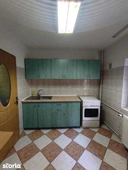 Garsonieră decomandată în Rahova