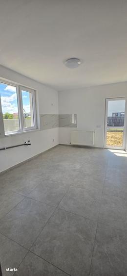 Casă cu 3 camere cu Teren 230 Mp în Clinceni