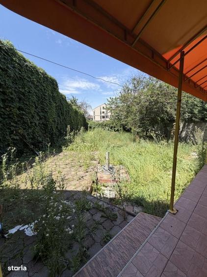 Casă cu 4 camere în Partoș