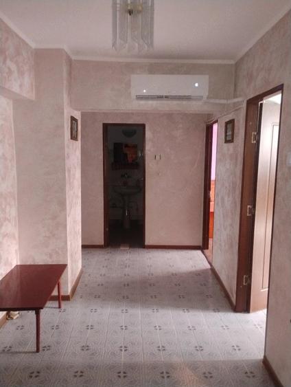 Apartament cu 3 camere decomandat în Barieră