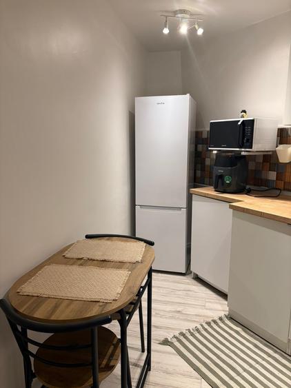 Apartament cu 2 camere decomandat în Casa de Cultură