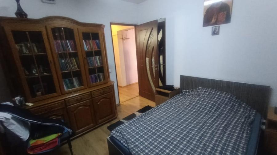 Casă cu 5 camere cu Teren 250 Mp în Brestei