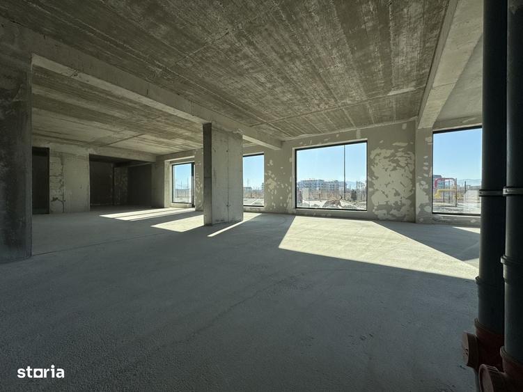 Spațiu comercial, de 200 mp, în Central