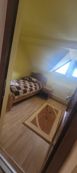 Casă cu 4 camere în Exterior Vest