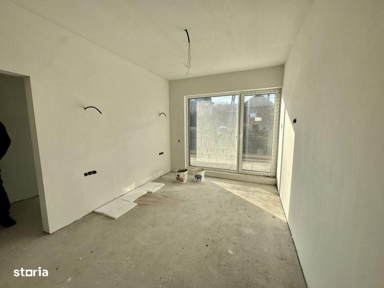 Casă cu 4 camere cu Teren 612 Mp în Borhanci