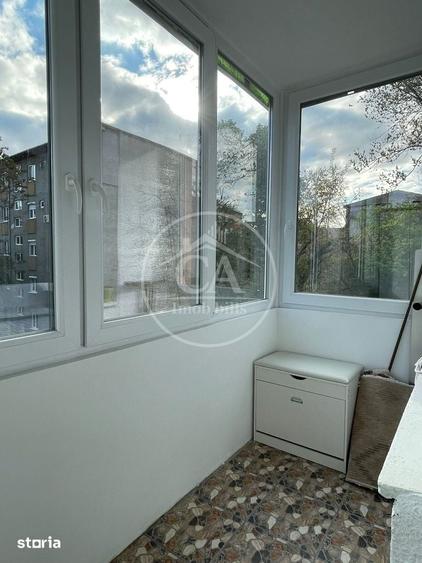 Apartament cu 3 camere decomandat în Rogerius