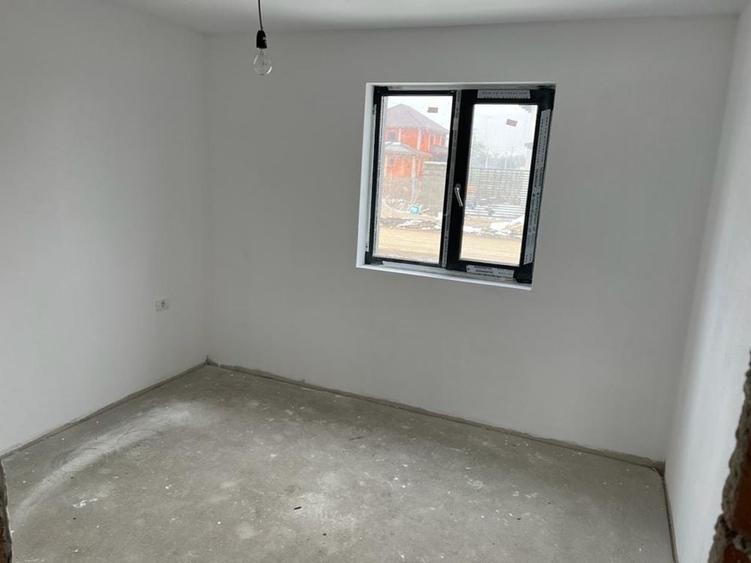 Casă cu 4 camere în Bazoș
