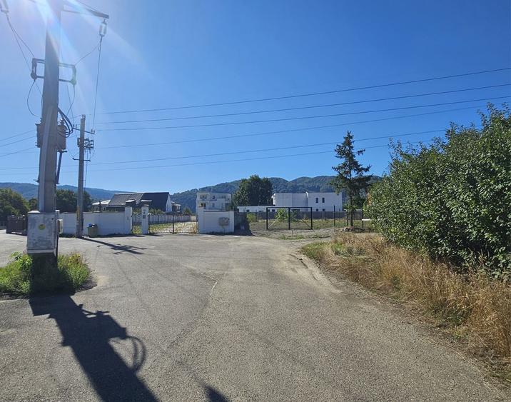 Teren de 550 mp, în Exterior Vest
