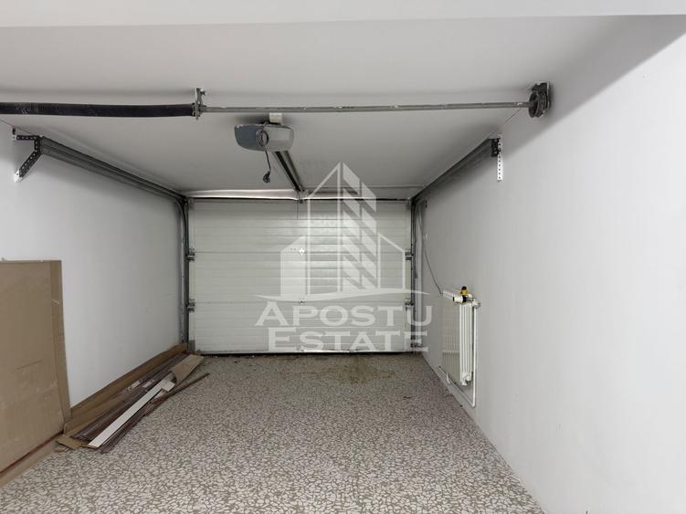 Casă individuală cu 8 camere cu Canalizare în Fabric