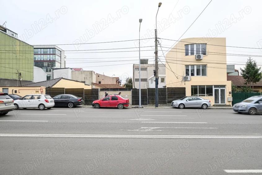 Spațiu comercial, de 342 mp, în Delfinariu