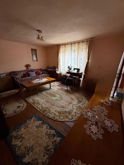 Casă cu 3 camere în Vețca
