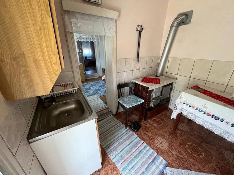 Casă cu 3 camere cu Teren 950 Mp în Borumlaca