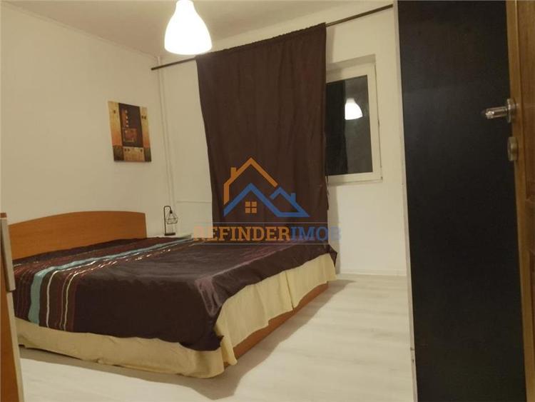 Apartament 3 camere Unirii decomandat etaj 2 - 4
