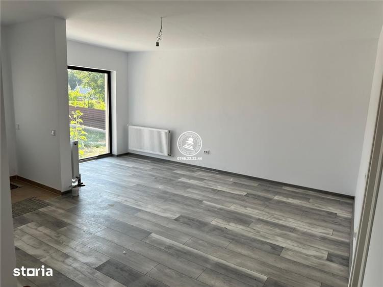 Casă cu 3 camere cu Teren 620 Mp în Grajduri
