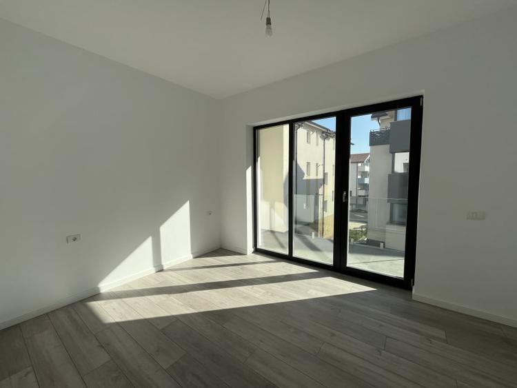 Apartament cu 2 camere decomandat în Giroc — fotografia 1