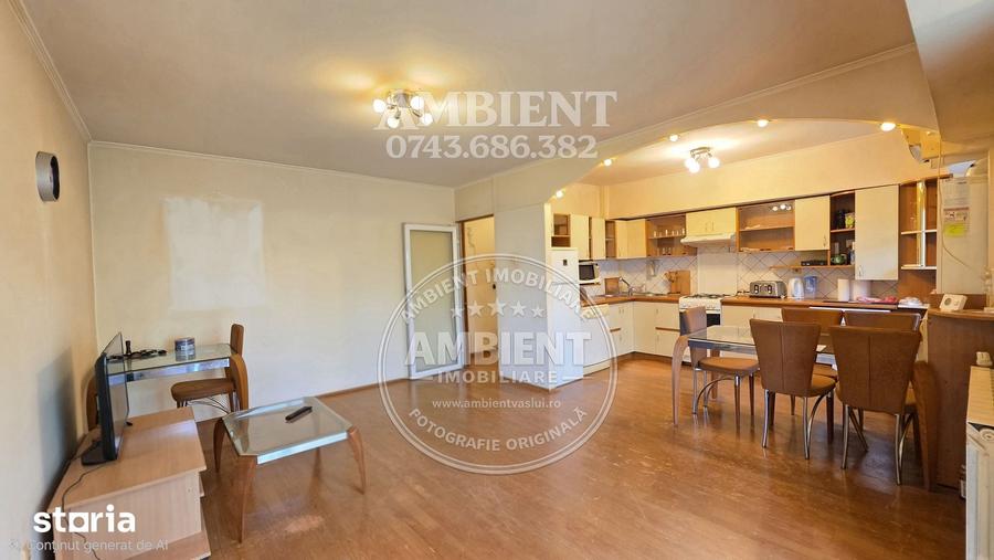 Apartament cu 4 camere decomandat în Est