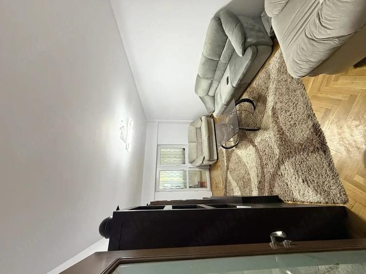 Apartament cu 3 camere decomandat în Ultracentral