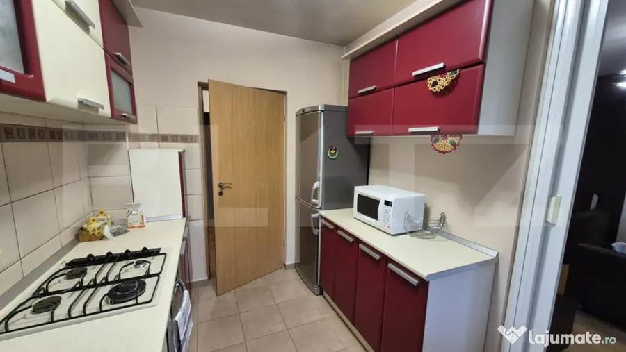 Apartament cu 2 camere decomandat în Micro 16