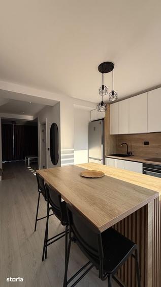 Casă cu 4 camere cu Teren 140 Mp în Central