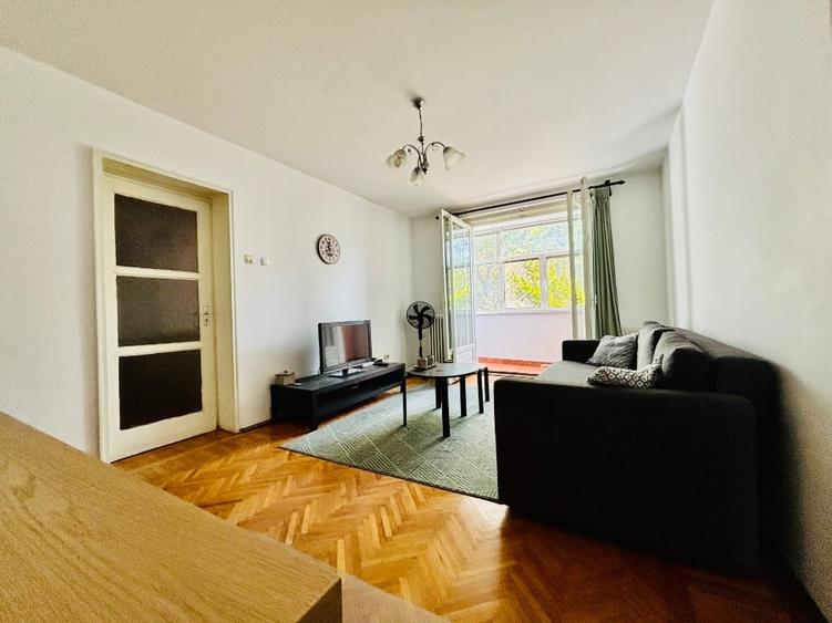 Apartament cu 2 camere semidecomandat, mobilat în Cotroceni